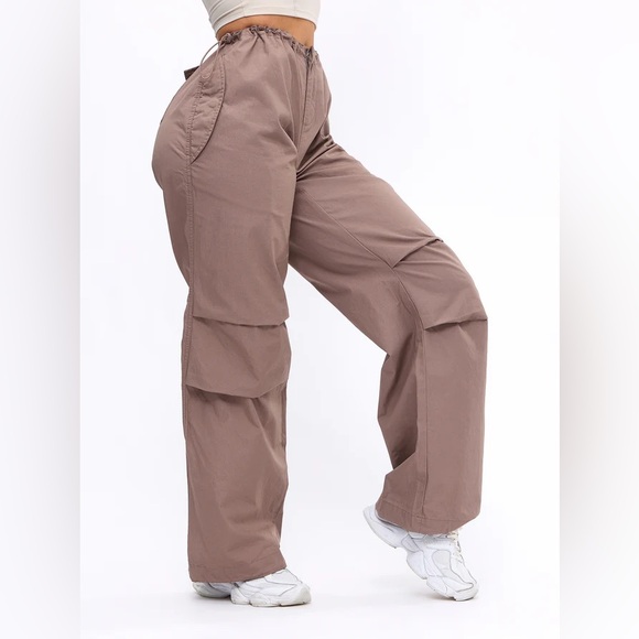 Brand new Buff Bunny Adventure Cargo Pants - Picture 2 of 3